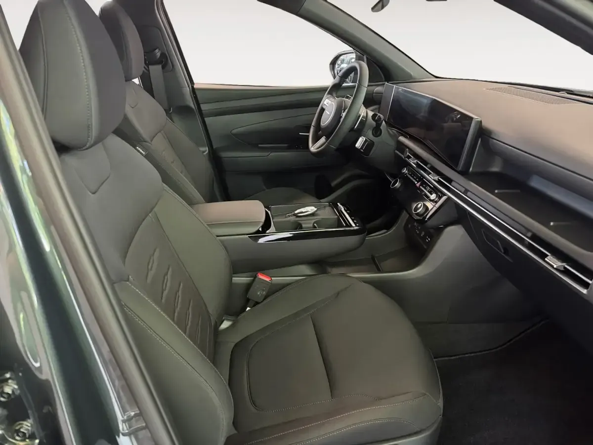 Usado Hyundai Tucson Blackline 239 CV (175 kW) 2026 Verde SUV