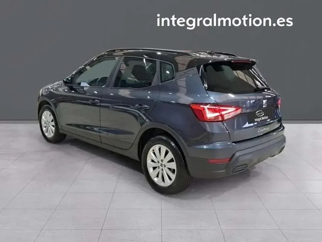 Usado Seat Arona Style 116 CV (85 kW) 2025 Negro SUV