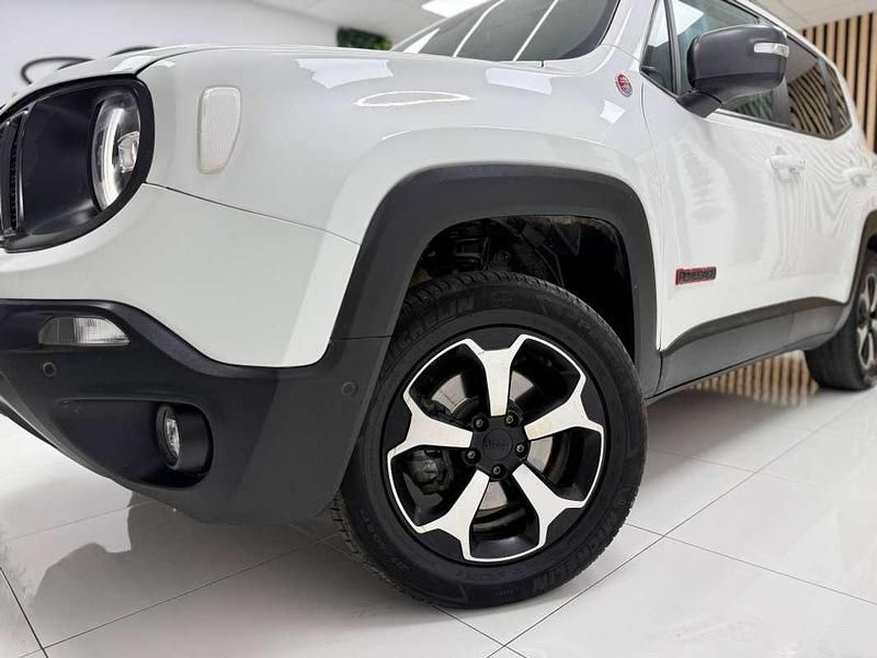 Usado Jeep Renegade Trailhawk 170 CV (125 kW) 2019 Blanco SUV