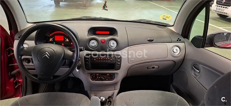 Usado Citroën C3 Exclusive 75 CV (55 kW) 2003 Rojo Berlina