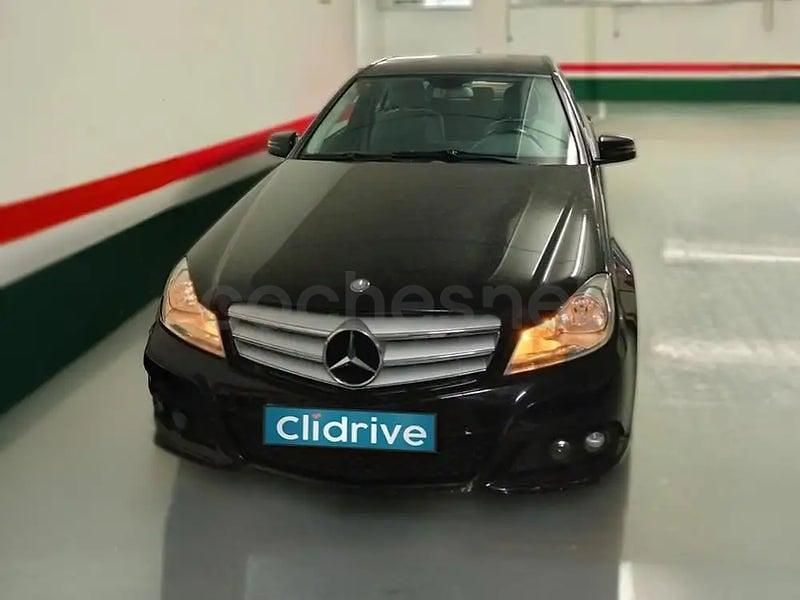 Usado Mercedes C220 Avantgarde 170 HP (125 kW) 2011 Preto Sedan