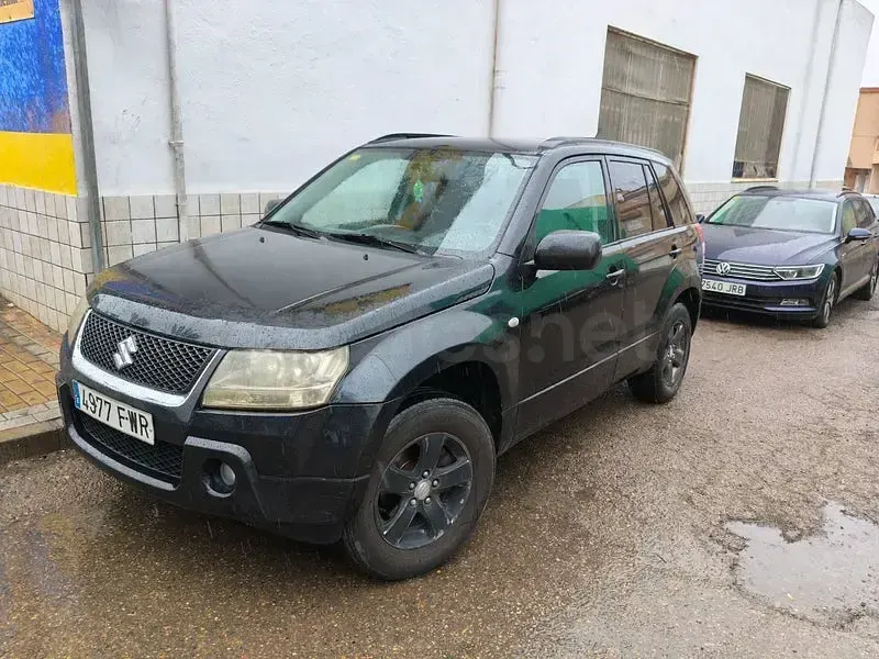 Usado Suzuki Grand Vitara 129 CV (94 kW) 2007 Negro SUV