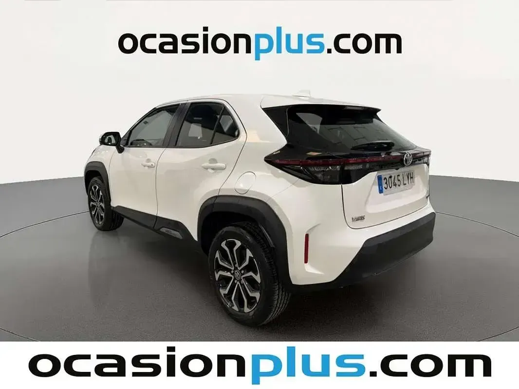 Usado Toyota Yaris Cross Active 116 CV (85 kW) 2022 Blanco SUV