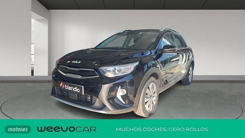 Usado Kia Stonic 100 CV (73 kW) 2024 Negro SUV