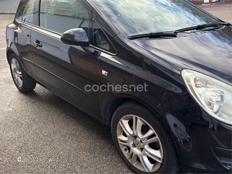 Usado Opel Corsa Sport 90 CV (66 kW) 2007 Negro Utilitario