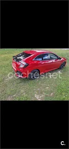 Usado Honda Civic Comfort 120 CV (88 kW) 2018 Rojo Berlina