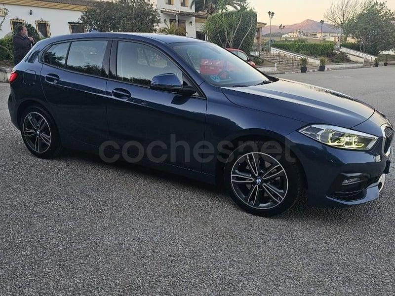 Usado BMW 118 150 CV (110 kW) 2022 Azul Utilitario