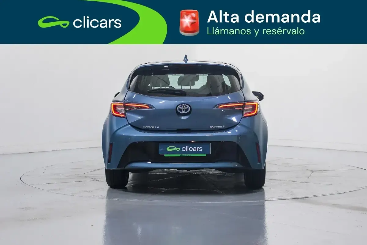 Usado Toyota Corolla Active 122 CV (89 kW) 2021 Azul Berlina