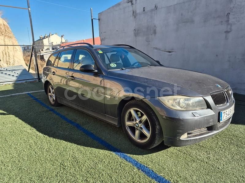 Negro Usado 2007 BMW 320 Familiar | 3500 € (Super precio) - Imagen 1/4