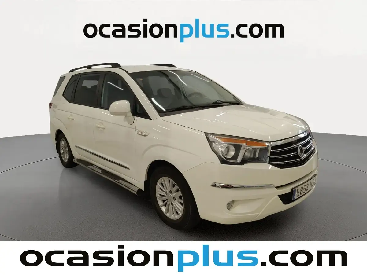 Usado SsangYong Rodius 155 CV (114 kW) 2013 Blanco Monovolumen