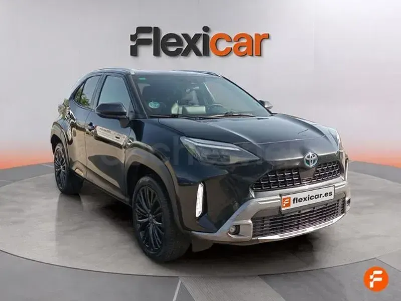 Usado Toyota Yaris Cross Active 116 CV (85 kW) 2021 Negro SUV