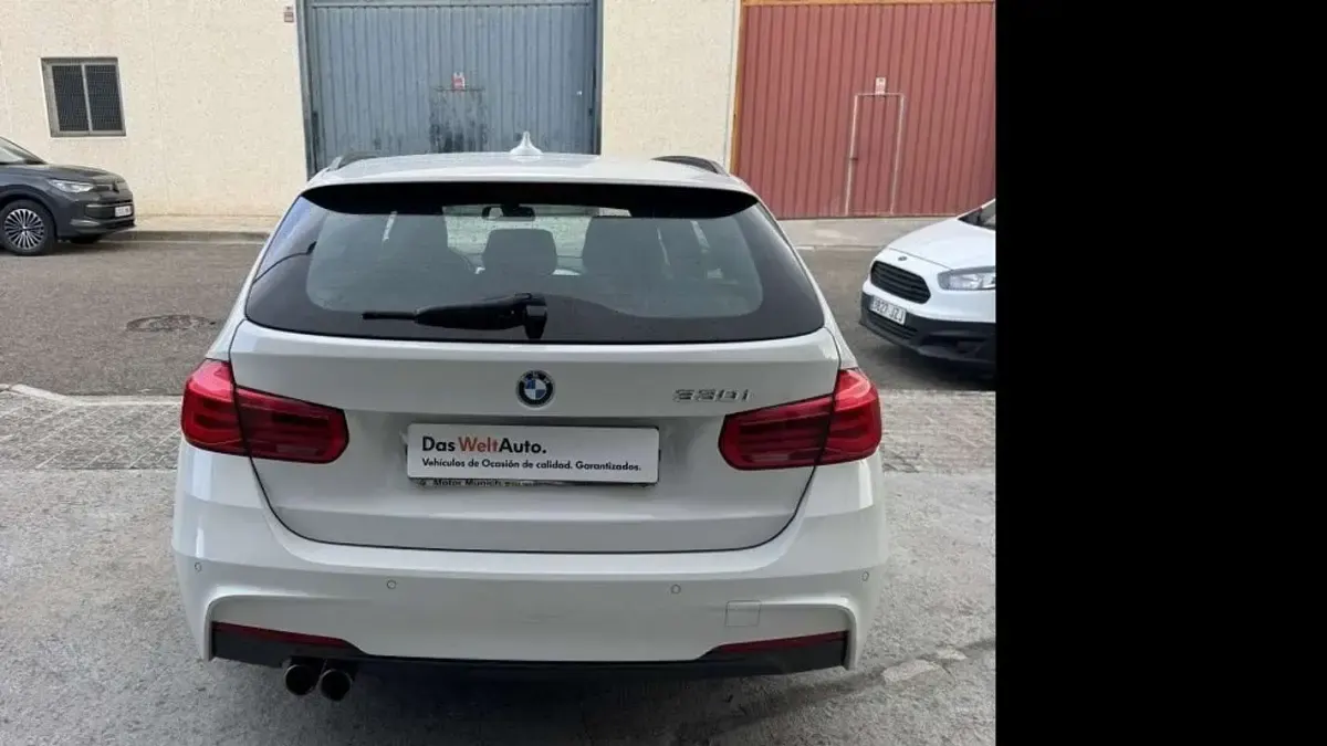 Usado BMW 330 Shadowline 252 CV (185 kW) 2015 Blanco Familiar