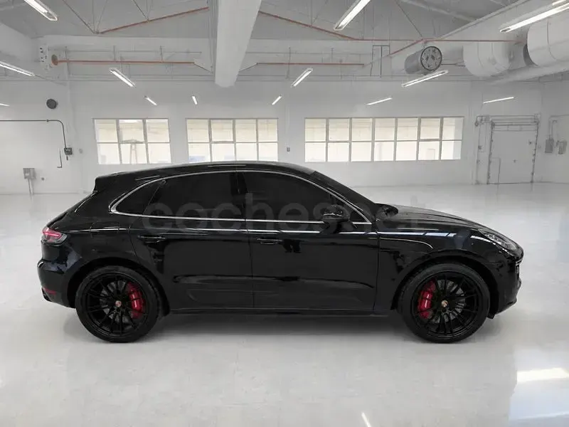 Usado Porsche Macan Turbo 440 CV (323 kW) 2021 Negro SUV