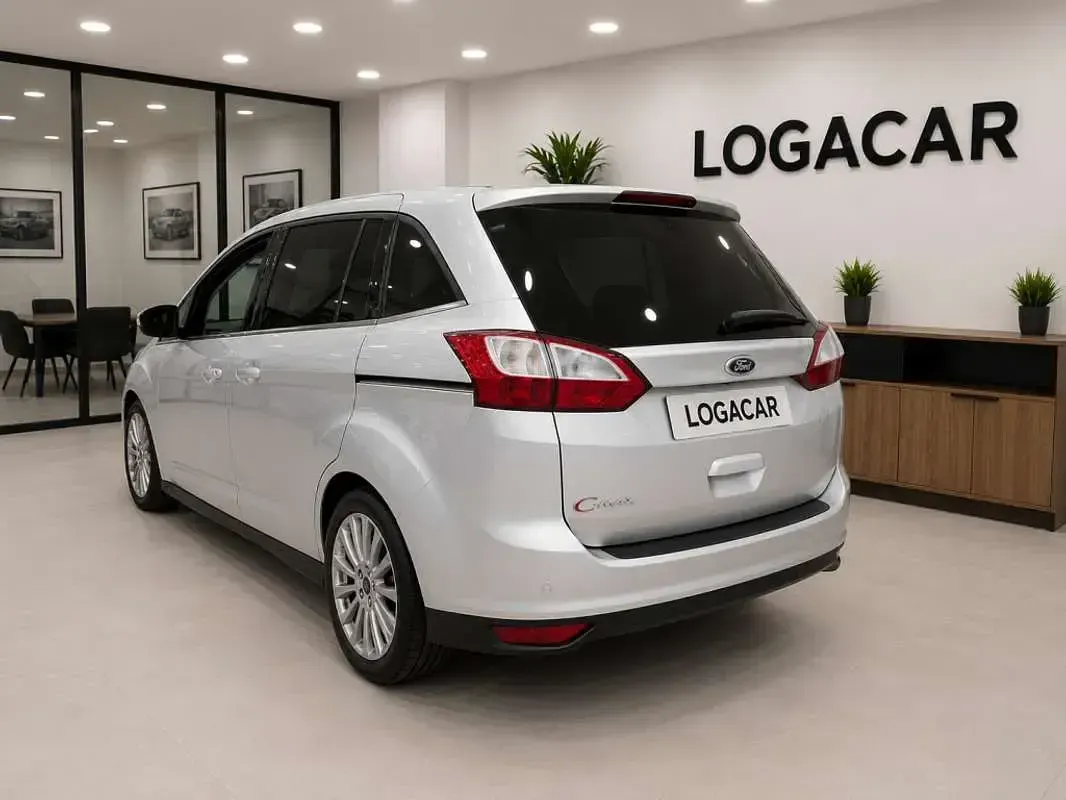 Usado Ford Grand C-Max Titanium 150 CV (110 kW) 2015 Gris Monovolumen