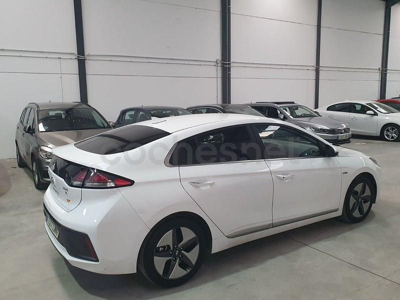 Usado Hyundai Ioniq 141 CV (103 kW) 2021 Blanco Utilitario