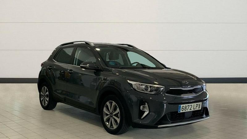 Gris Usado 2021 Kia Stonic SUV | 14.500 € (Precio justo) - Imagen 1/4