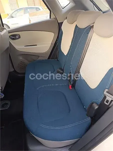 Usado Renault Captur Life 90 CV (66 kW) 2015 Blanco SUV