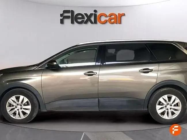Usado Peugeot 5008 Active 120 HP (88 kW) 2017 Cinzento SUV