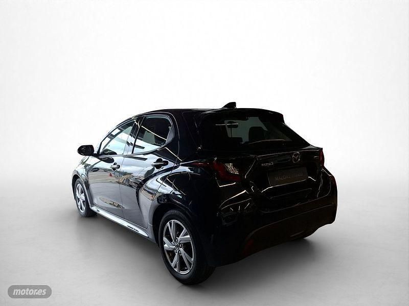 Usado Mazda 2 Exclusive-Line 117 CV (86 kW) 2025 Negro Berlina