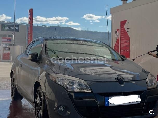 Usado Renault Mégane Privilege 130 CV (95 kW) 2009 Gris / plata Berlina