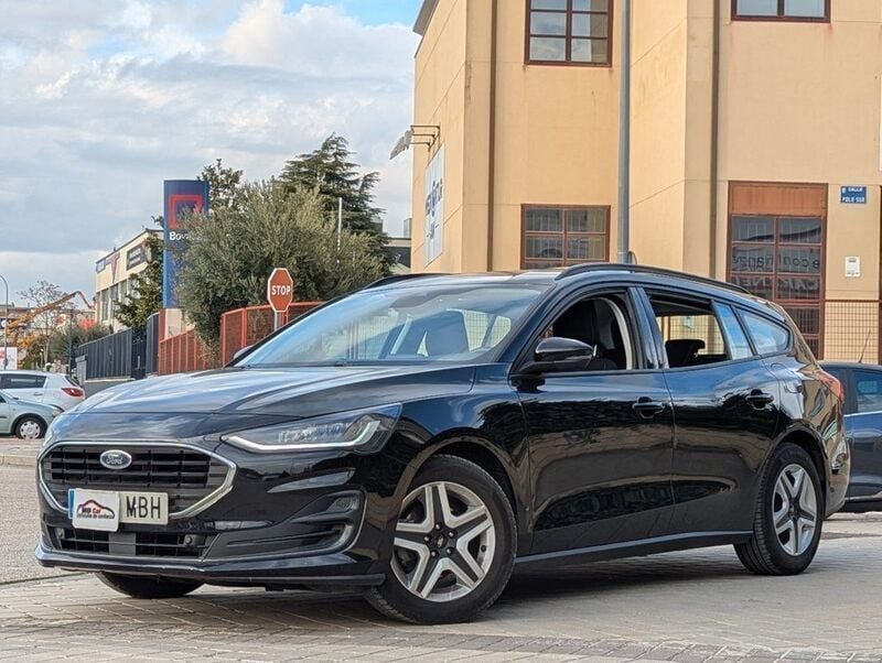 Negro Usado 2022 Ford Focus Trend+ Familiar | 15.950 € (Precio justo) - Imagen 1/4
