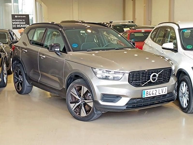 Usado Volvo XC40 R-Design 262 CV (192 kW) 2022 Gris / plata SUV