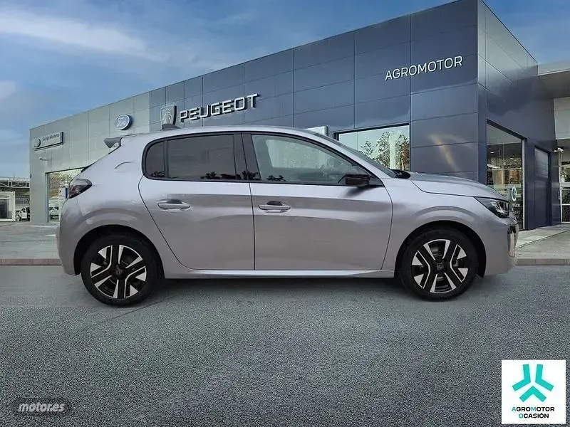 Nuevo Peugeot 208 Allure 110 CV (80 kW) 2026 Blanco Utilitario