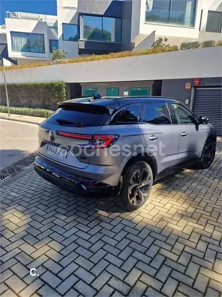 Usado Renault Austral Techno 200 CV (147 kW) 2023 Gris / plata SUV