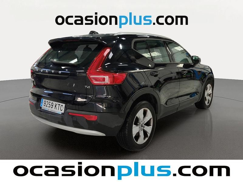 Usado Volvo XC40 Momentum 190 CV (139 kW) 2019 Negro SUV