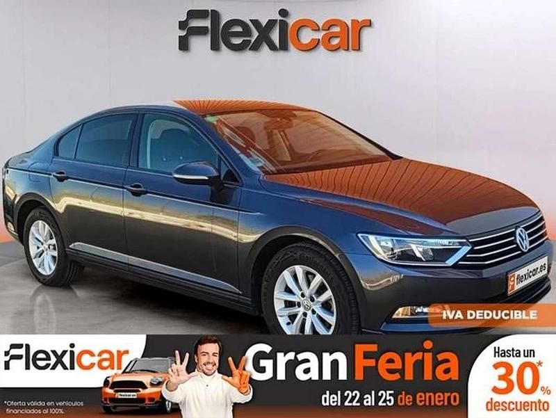 Negro Usado 2019 VW Passat Business Familiar | 15.990 € (Super precio) - Imagen 1/4