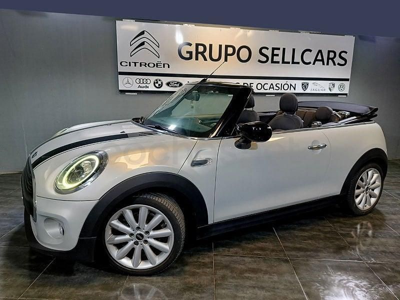 Usado Mini One Cabriolet 102 CV (75 kW) 2019 Gris / plata Descapotable