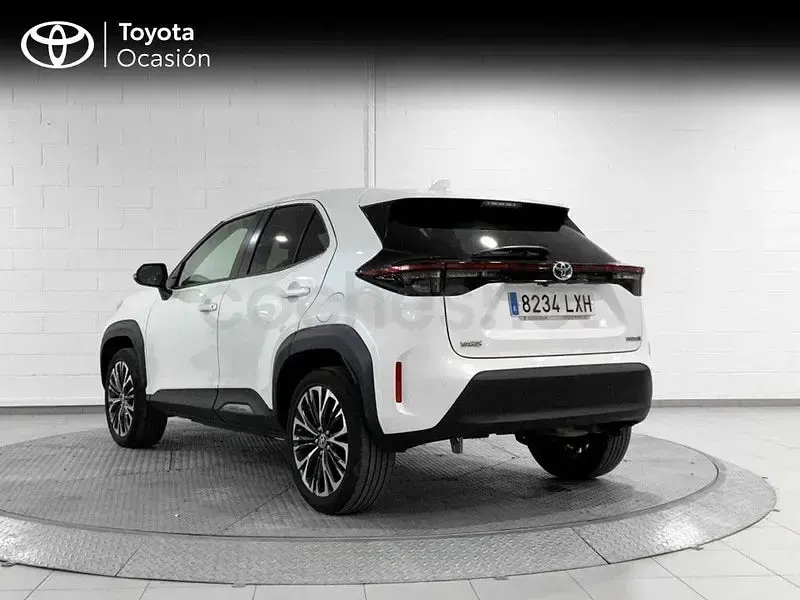 Usado Toyota Yaris Cross Style 116 CV (85 kW) 2022 Blanco SUV