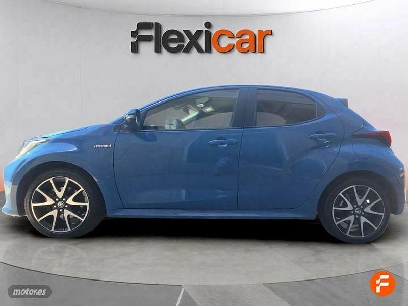 Usado Toyota Yaris Hybrid Style 116 CV (85 kW) 2020 Azul Berlina