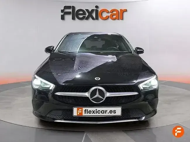Usado Mercedes CLA220 Shooting Brake 190 CV (139 kW) 2020 Negro Familiar