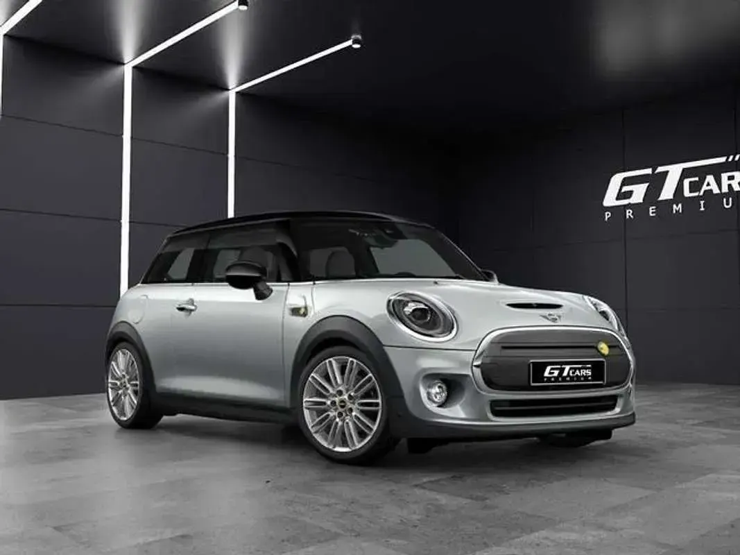 Usado Mini Cooper SE 135 kW (184 CV) 2020 Gris Utilitario