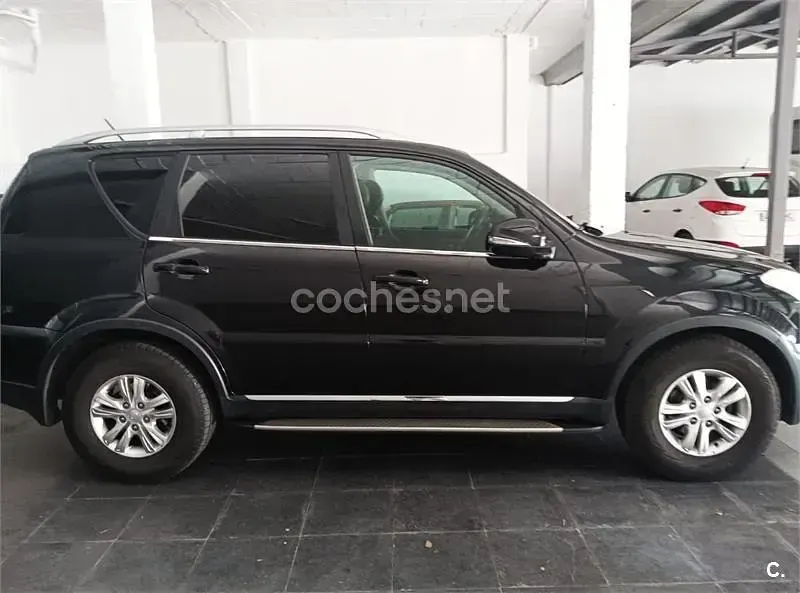 Usado SsangYong Rexton 178 CV (130 kW) 2014 Negro SUV
