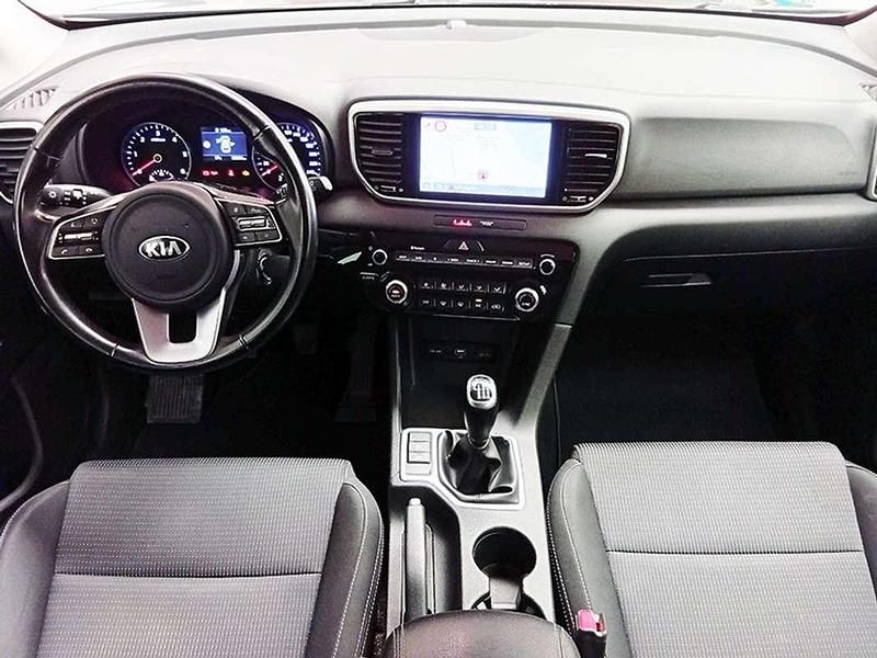 Usado Kia Sportage Plus 136 CV (100 kW) 2021 Gris SUV