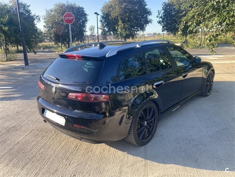 Usado Alfa Romeo 159 Ti 150 CV (110 kW) 2008 Negro Familiar
