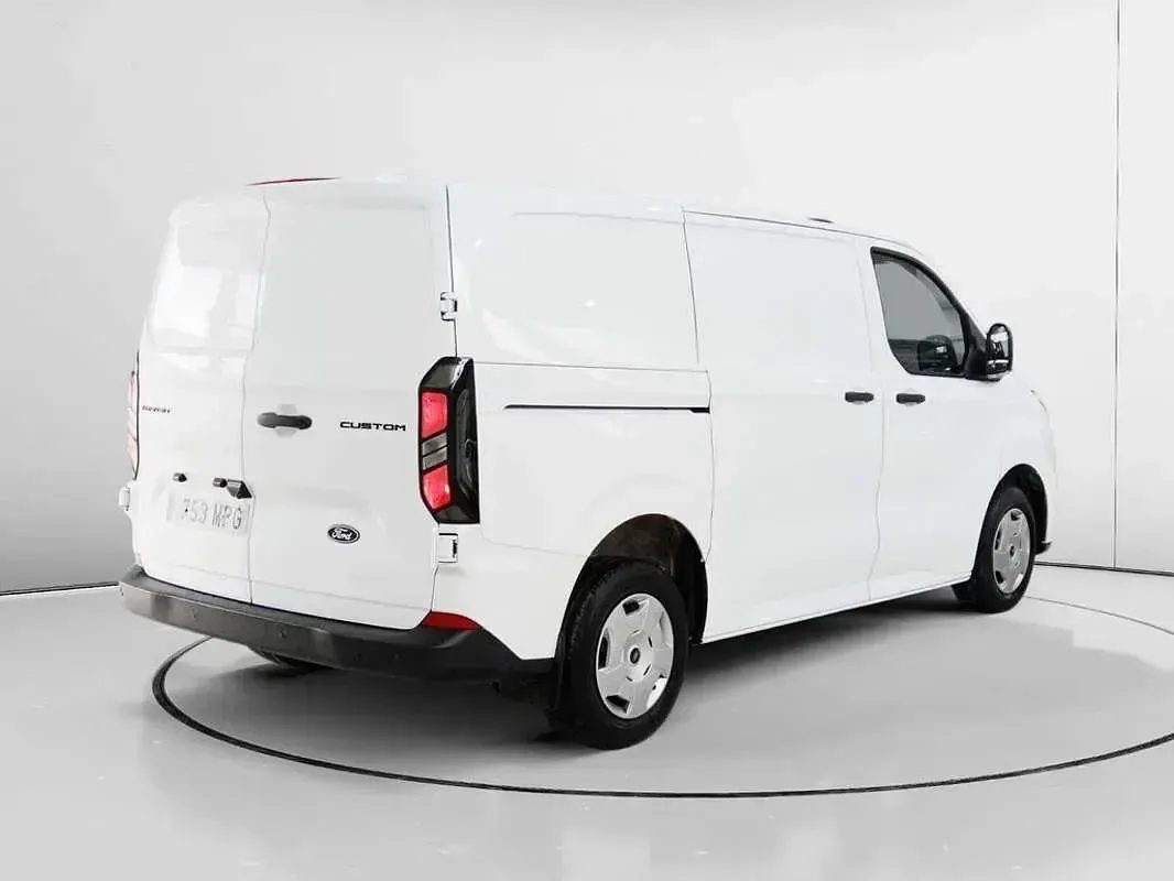 Usado Ford Transit Custom Trend 136 CV (100 kW) 2024 Blanco Van