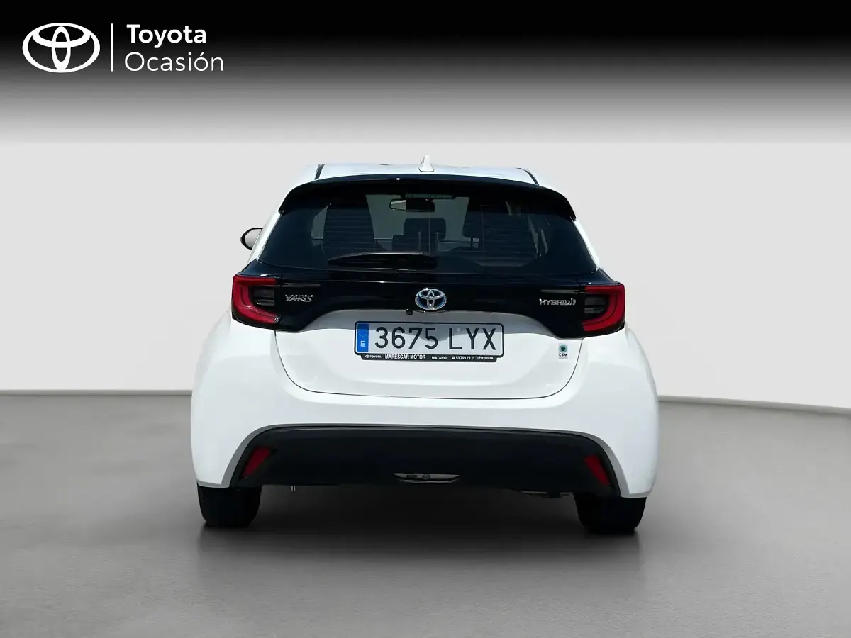 Usado Toyota Yaris Active 116 CV (85 kW) 2022 Blanco Utilitario