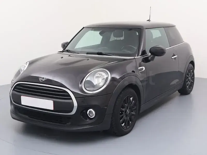 Usado Mini ONE 102 CV (75 kW) 2019 Negro Utilitario