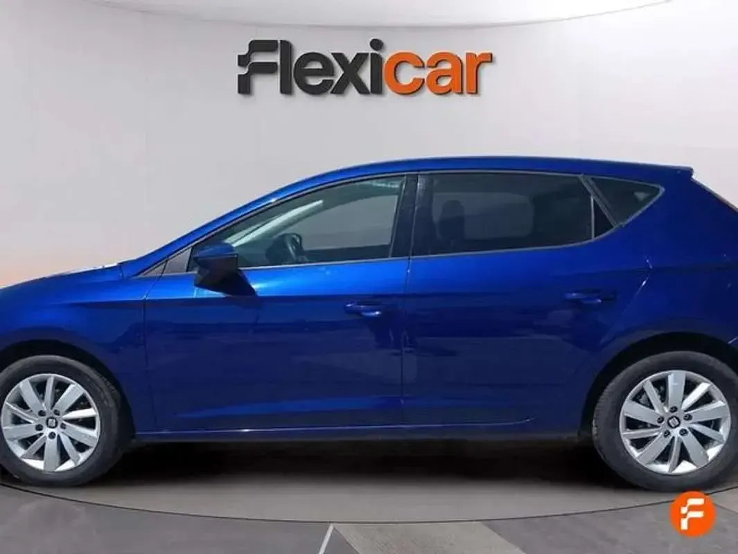Usado Seat Leon ST Style 116 HP (85 kW) 2018 Azul Carrinha