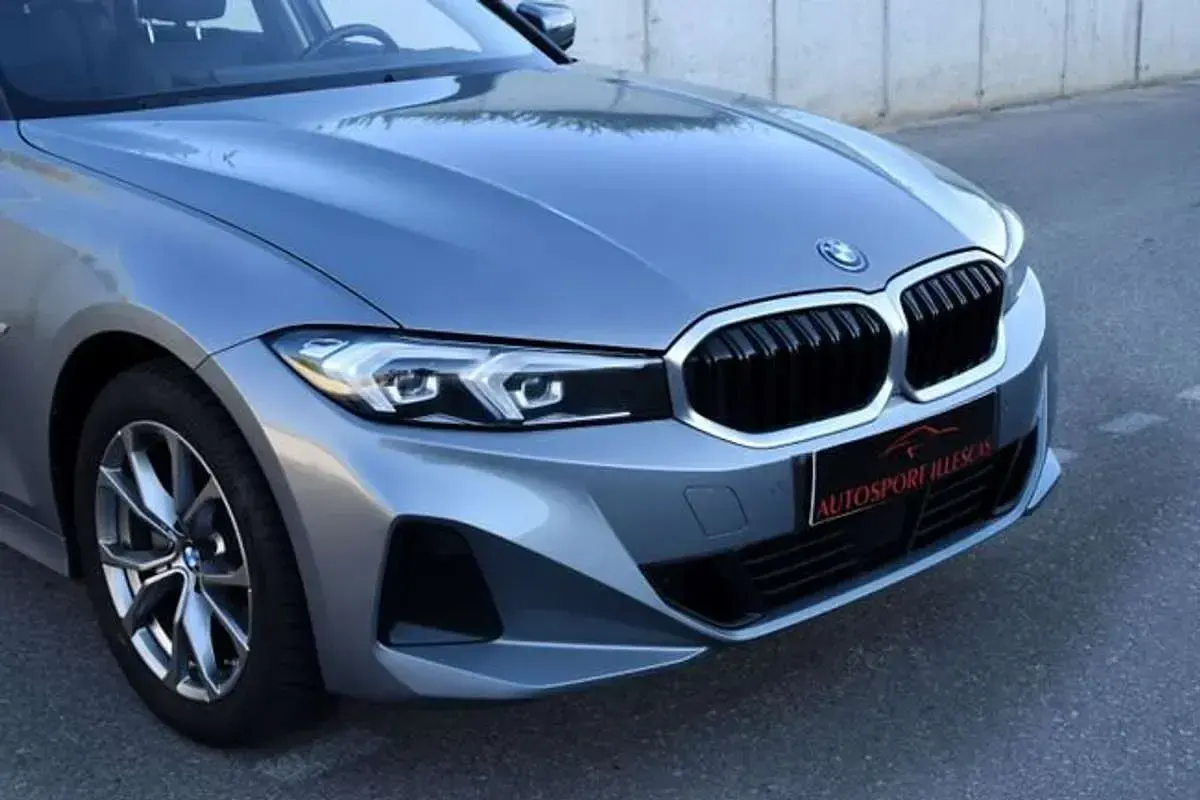 Usado BMW 330e Sport Line 292 CV (214 kW) 2023 Gris Familiar