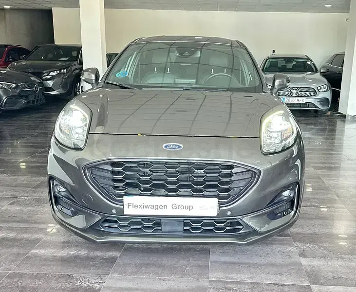 Usado Ford Puma ST-Line X 155 CV (114 kW) 2021 Gris / plata SUV