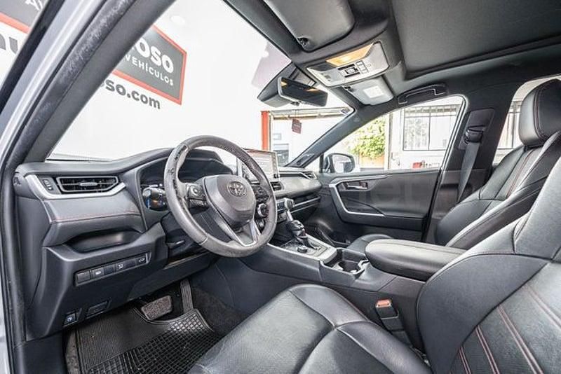Usado Toyota RAV4 Hybrid Plus 306 CV (225 kW) 2021 Gris / plata SUV
