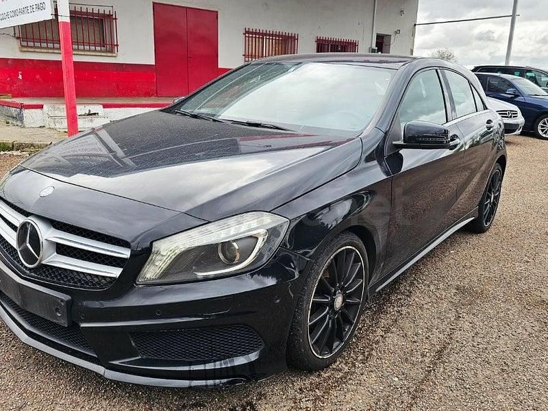 Usado Mercedes A200 AMG line 136 CV (100 kW) 2013 Negro Berlina