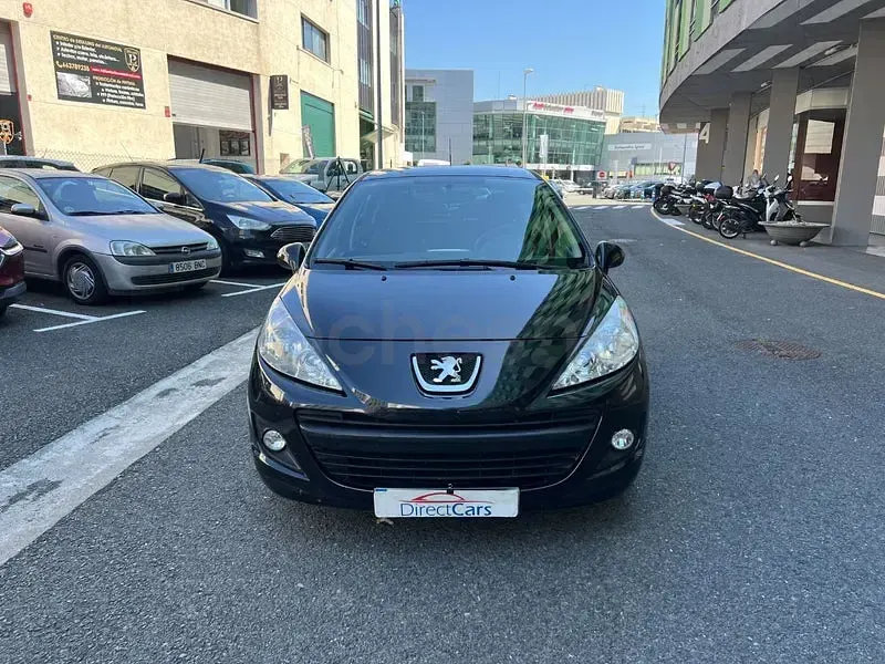 Usado Peugeot 207 Active 75 CV (55 kW) 2012 Negro Berlina