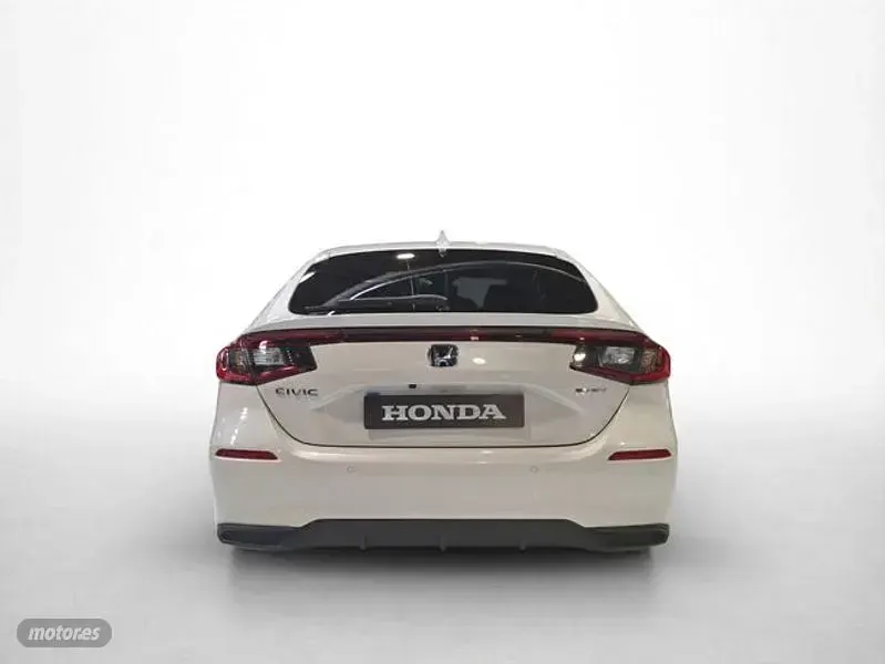 Usado Honda Civic Advance 184 CV (135 kW) 2025 Blanco Berlina