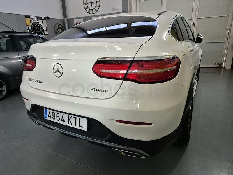 Usado Mercedes GLC220 194 CV (142 kW) 2019 Blanco Coupe