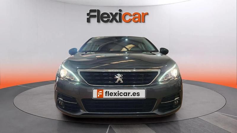 Usado Peugeot 308 Style 131 CV (96 kW) 2018 Gris Berlina
